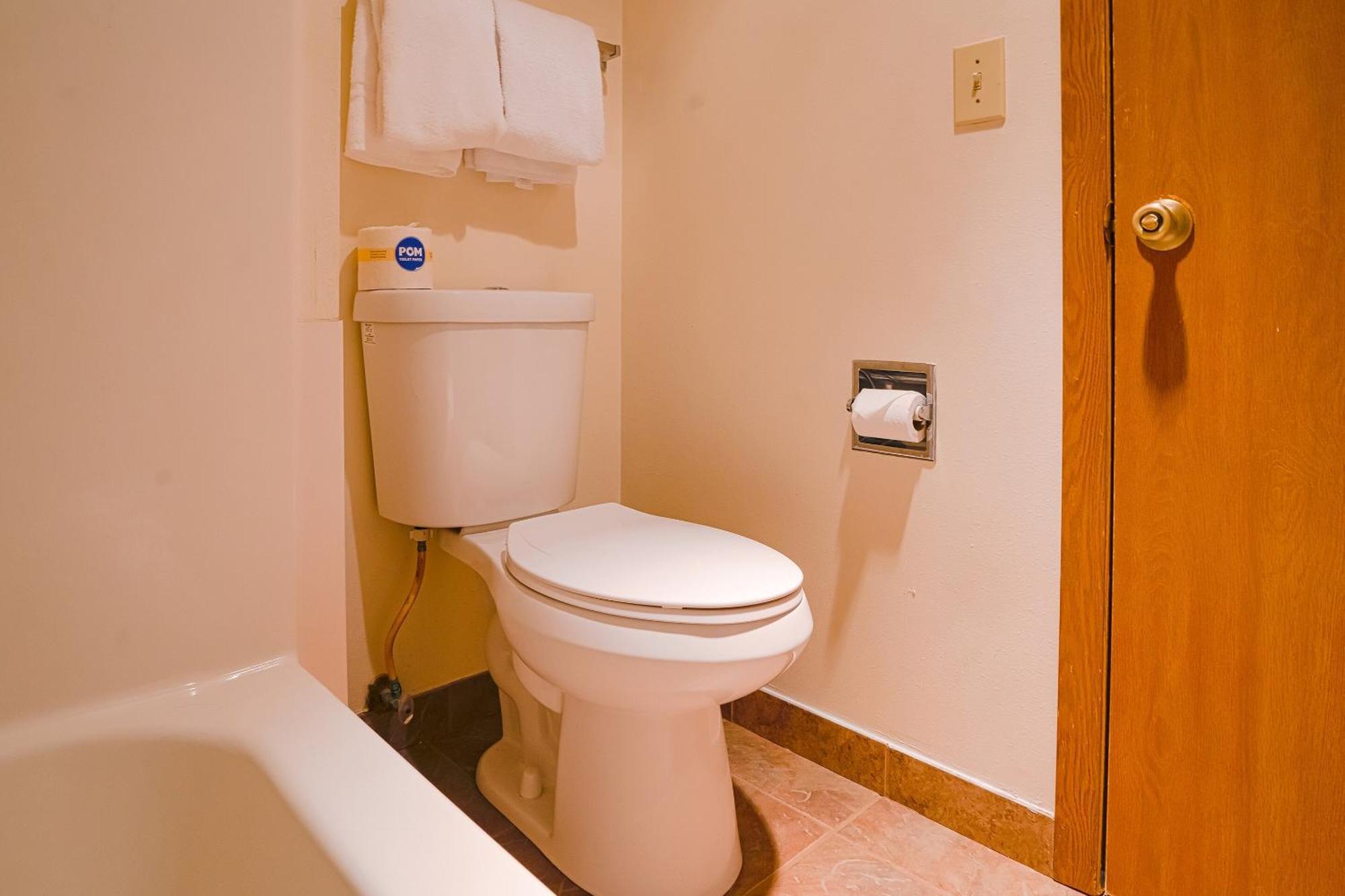 Oyo Hotel Redwood Falls Near Jackpot Casino 外观 照片