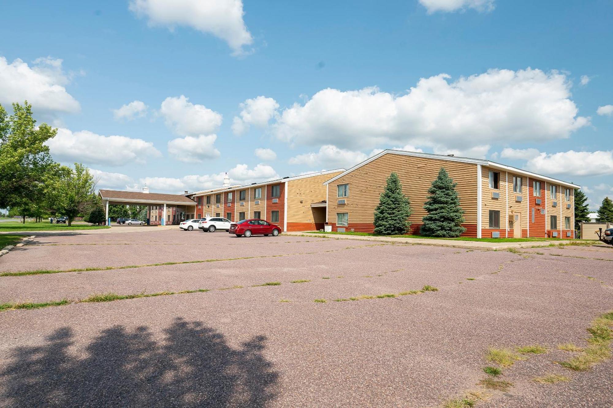 Oyo Hotel Redwood Falls Near Jackpot Casino 外观 照片