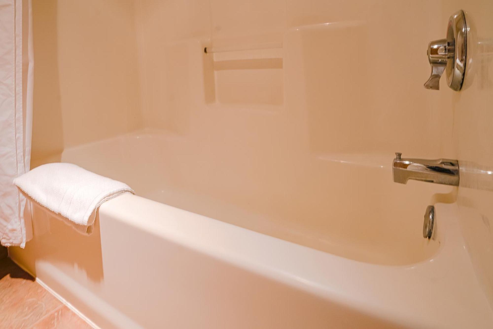 Oyo Hotel Redwood Falls Near Jackpot Casino 外观 照片